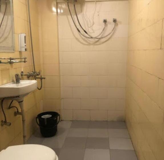 Quarto Deluxe, The Pi Hotel , Imphal