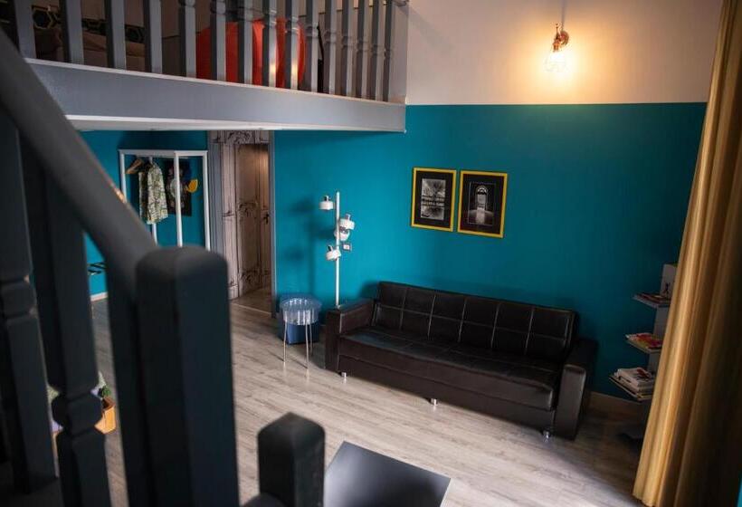 سوییت جونیور با بالکن, Home & More Brigida