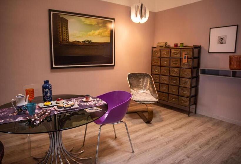 سوییت جونیور با بالکن, Home & More Brigida