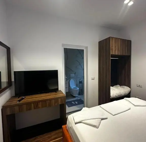 Standard-huone, 4 Stinët