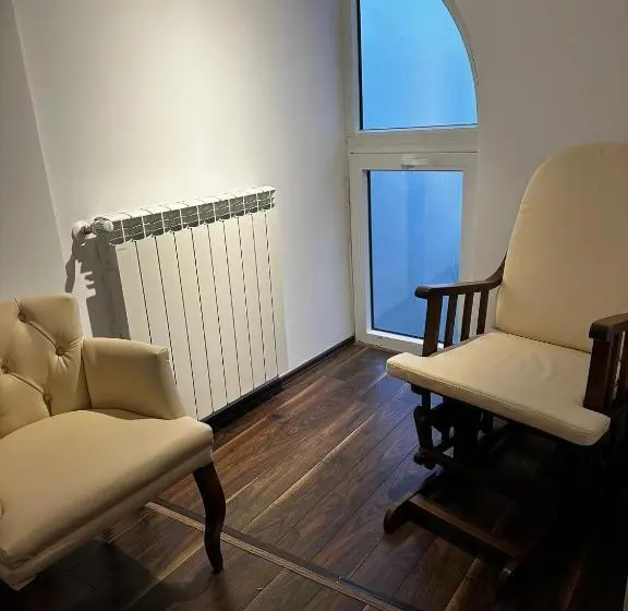 Standard-huone, 4 Stinët