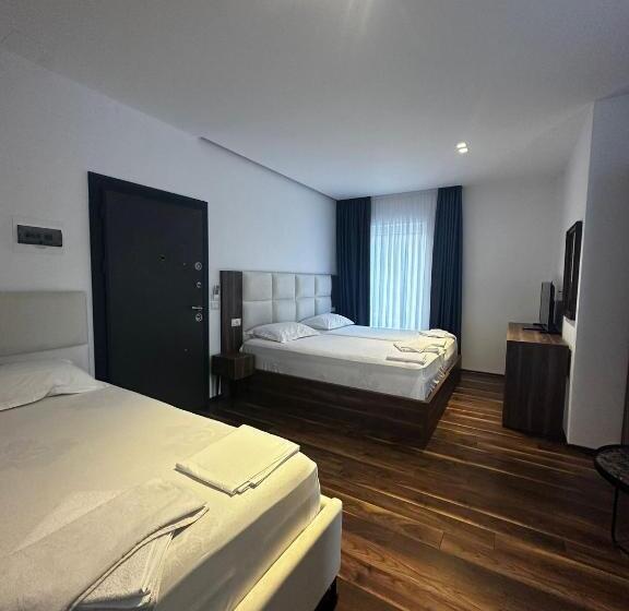 스탠다드 트리플 룸, 4 Stinët