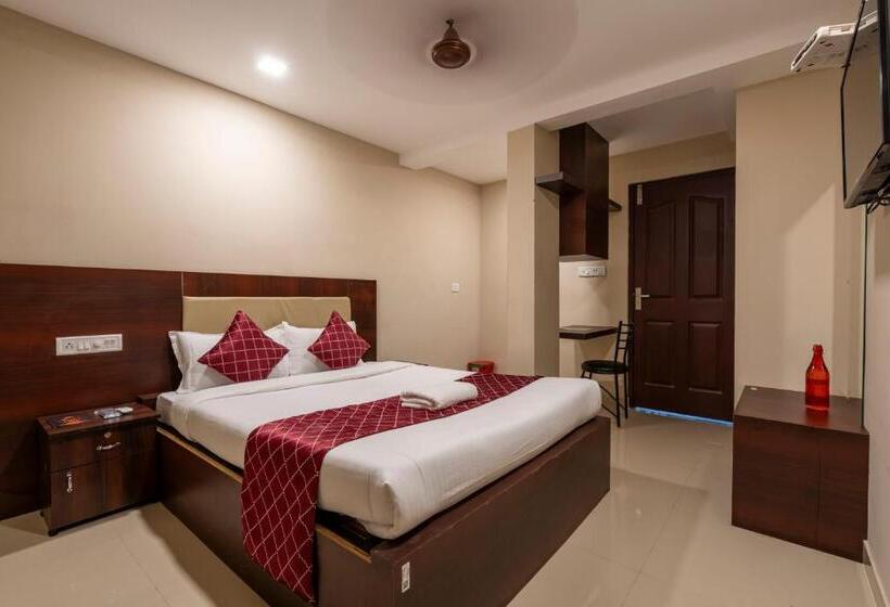 Quarto Deluxe, Daan South Park