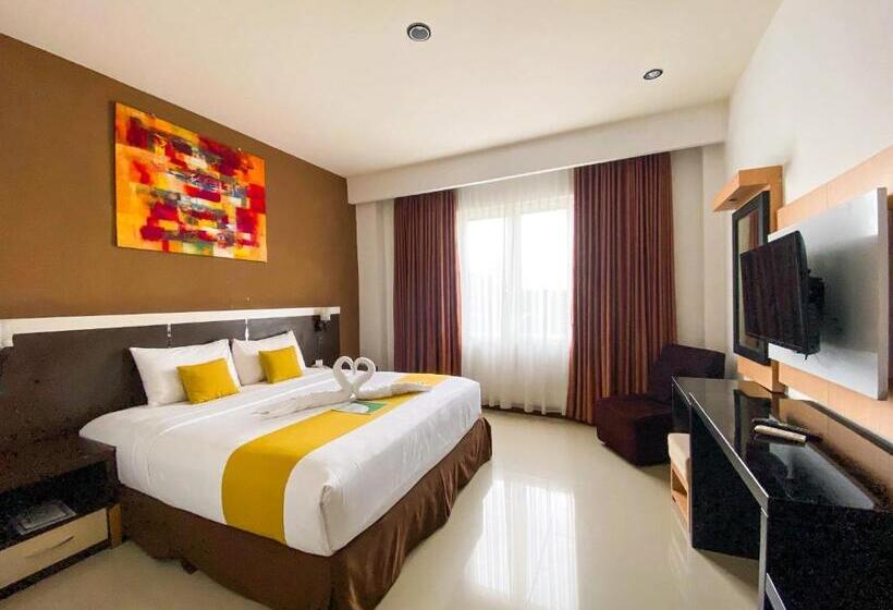 חדר דלוקס, Green Hayaq