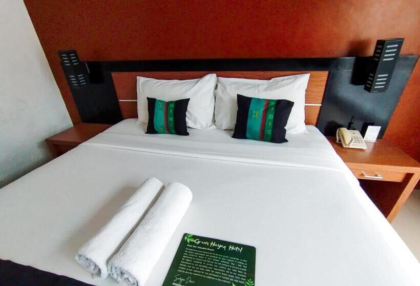 חדר דלוקס, Green Hayaq