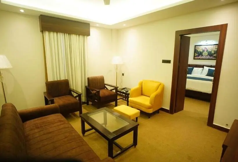 Sviitti, Prahlad Inn