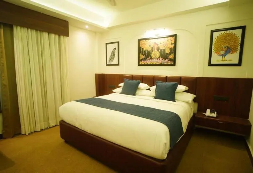 Sviitti, Prahlad Inn