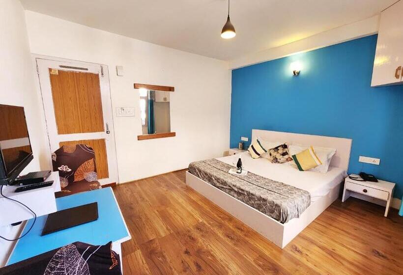 Büyük Çift Kişilik Yataklı Standart Oda, Page 3   A Riverside Hotel And Bar