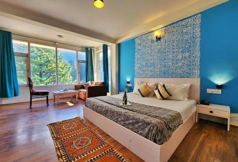 Büyük Çift Kişilik Yataklı Lüks Oda, Page 3   A Riverside Hotel And Bar