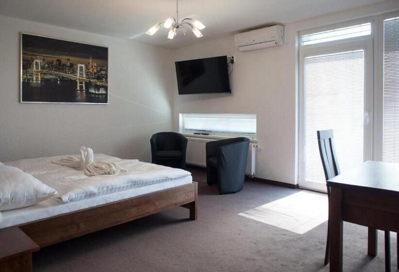 침실 1개 디럭스 아파트, Penzión Arizona