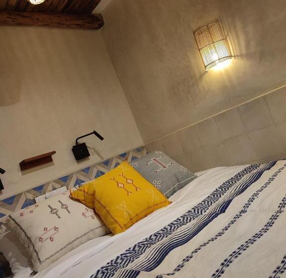 غرفة قياسية, Private Room In Apartment Tov