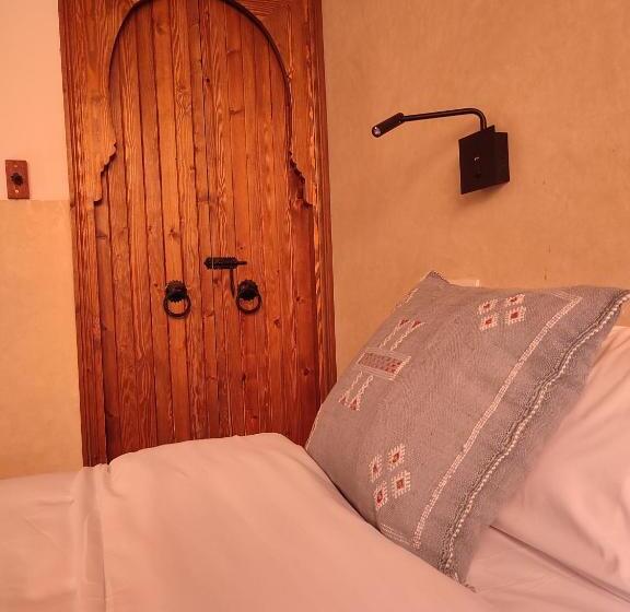 غرفة قياسية, Private Room In Apartment Tov