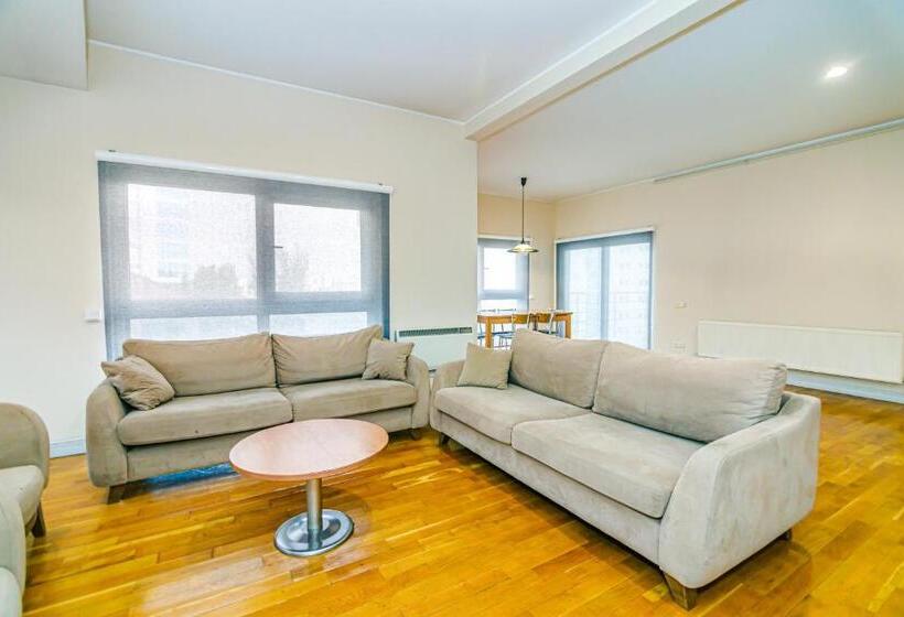 استودیوی استاندارد, Sea View Hotel Apart