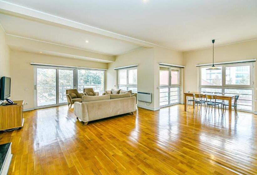 استودیوی استاندارد, Sea View Hotel Apart