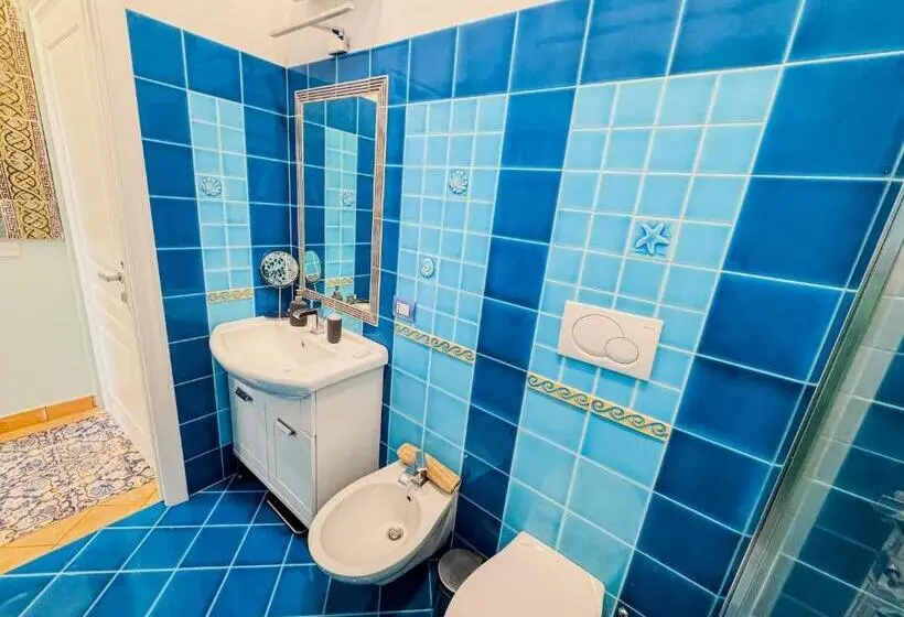 اتاق استاندارد سه تخته با چشمانداز, Vanvitelli Palace B&b