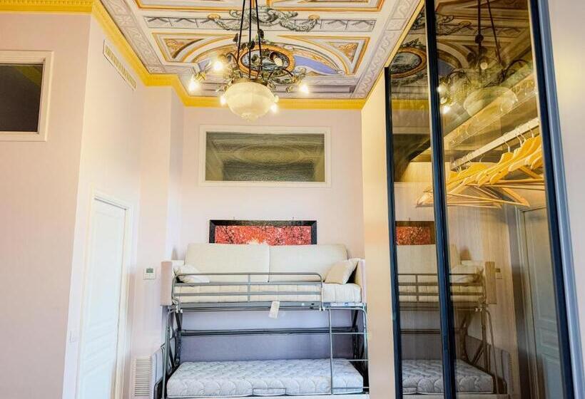 景色の見えるトリプルスタンダードルーム, Vanvitelli Palace B&b