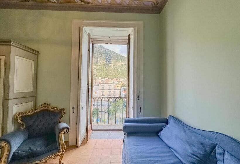 Номер Стандарт Трехместный, Vanvitelli Palace B&b