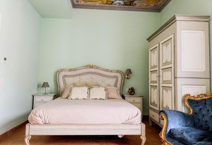 Номер Стандарт Трехместный, Vanvitelli Palace B&b