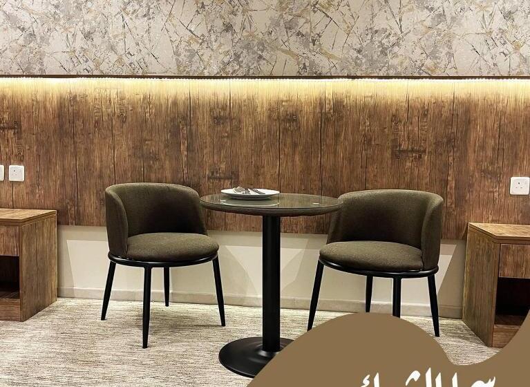 חדר סטנדרט לשלושה, فندق الخلفاء الماسي