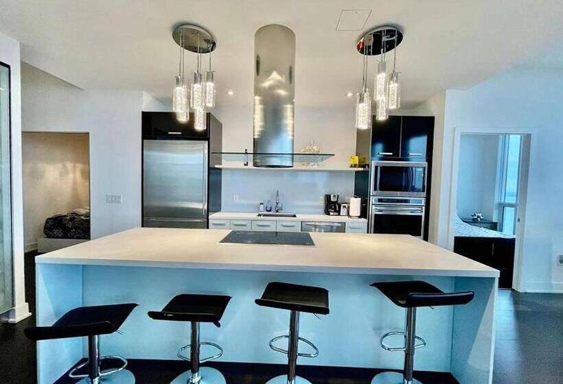 3 Bedroom Suite, Royal Inn