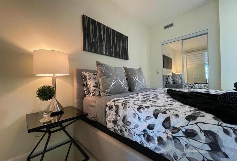 Suite with lake view, Royal Inn