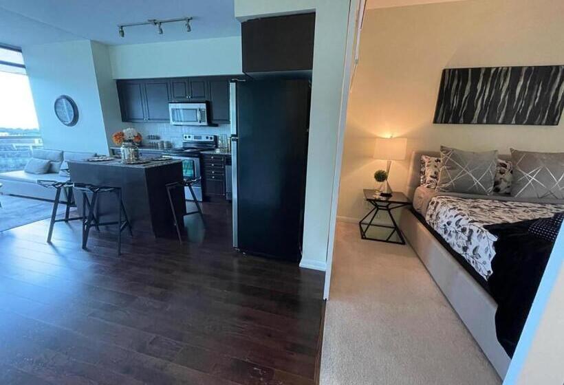 Suite with lake view, Royal Inn