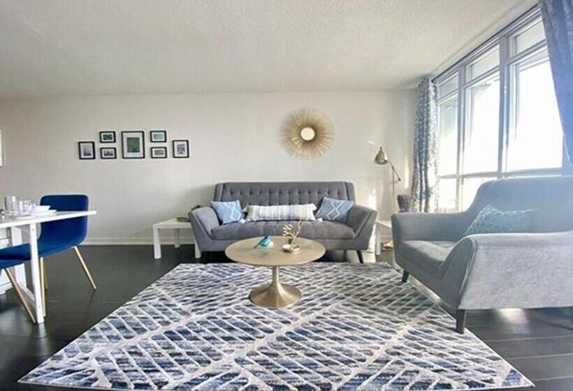 سوییت سوپریور, Royal Inn