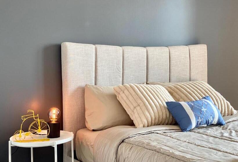 سوییت سوپریور, Royal Inn