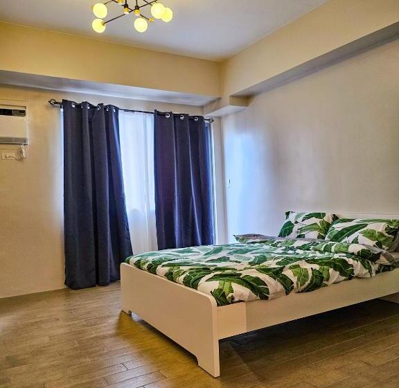 إستديو قياسى مزود بشرفة, Brand New Central Convenience Studio Condo With Balcony In Araneta City Cubao