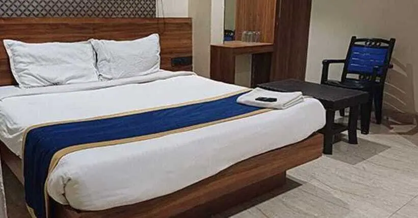デラックスルーム, Fabhotel Vennela Inn