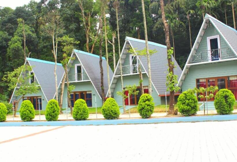 家庭山景房, Falling Water Resort By Travent Mug