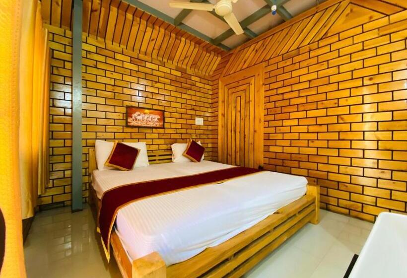 带河湖景观的套房, Falling Water Resort By Travent Mug