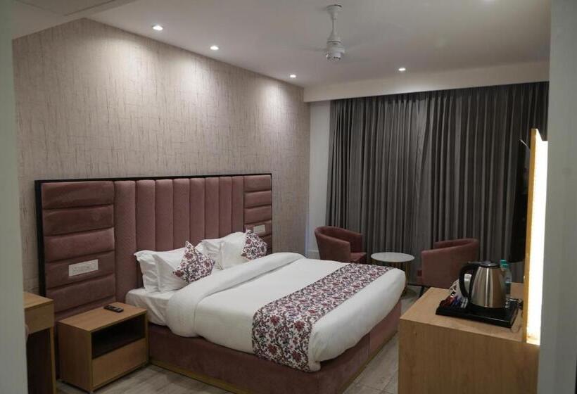 Superior-perhehuone, Acr Luxury