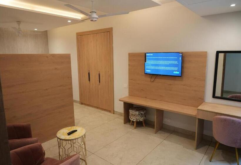 سوییت خانوادگی, Acr Luxury