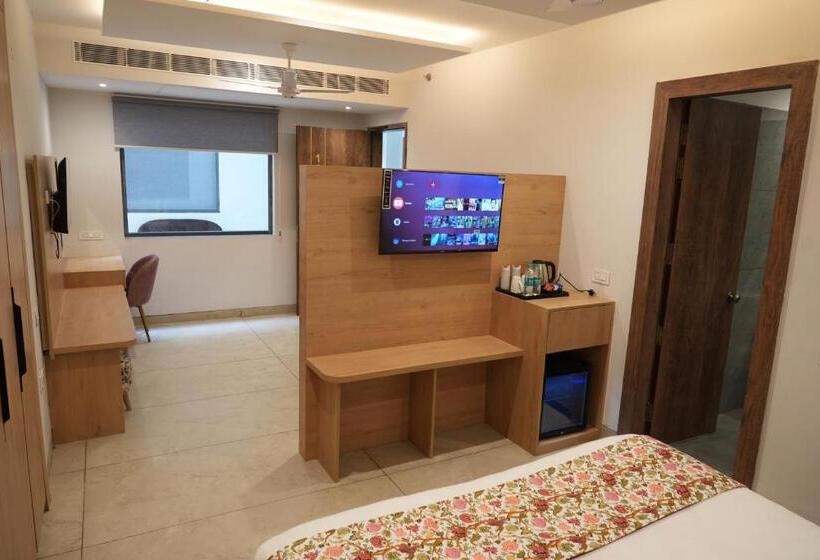 سوییت خانوادگی, Acr Luxury