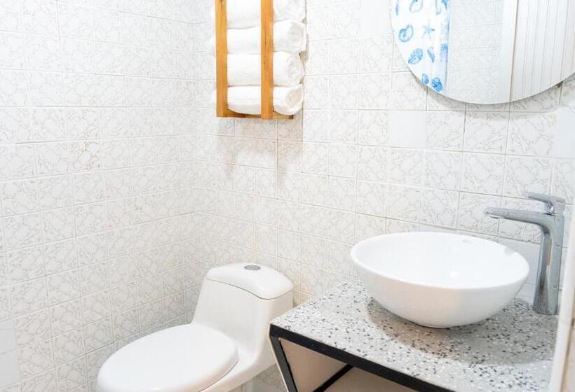 חדר משפחתי, Ganadero