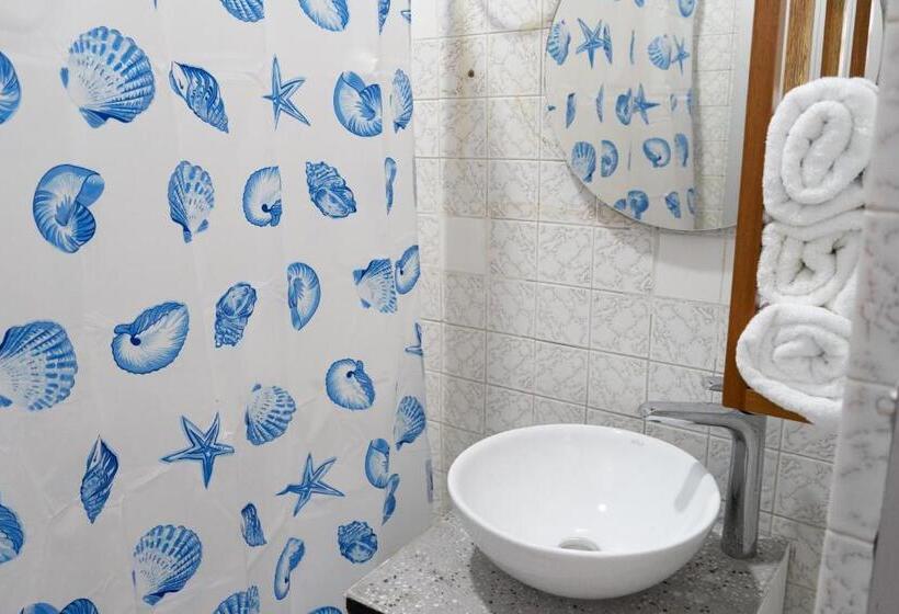 חדר משפחתי, Ganadero