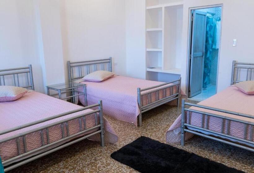 חדר משפחתי, Ganadero