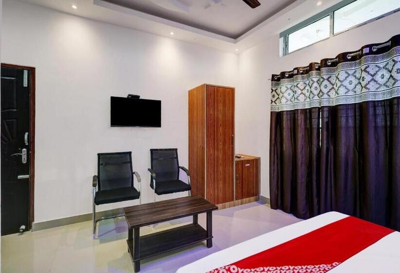 Трехместный Номер Классика, The Mahalaxmi Inn