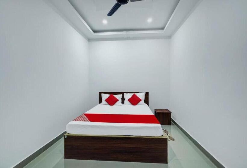 اتاق کلاسیک سه تخته, The Mahalaxmi Inn