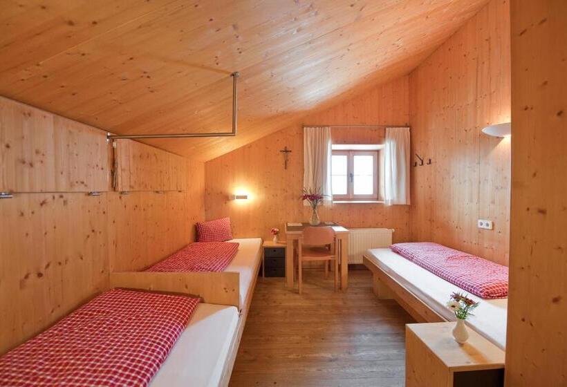 اتاق استاندارد سه نفره, Universitätszentrum Obergurgl