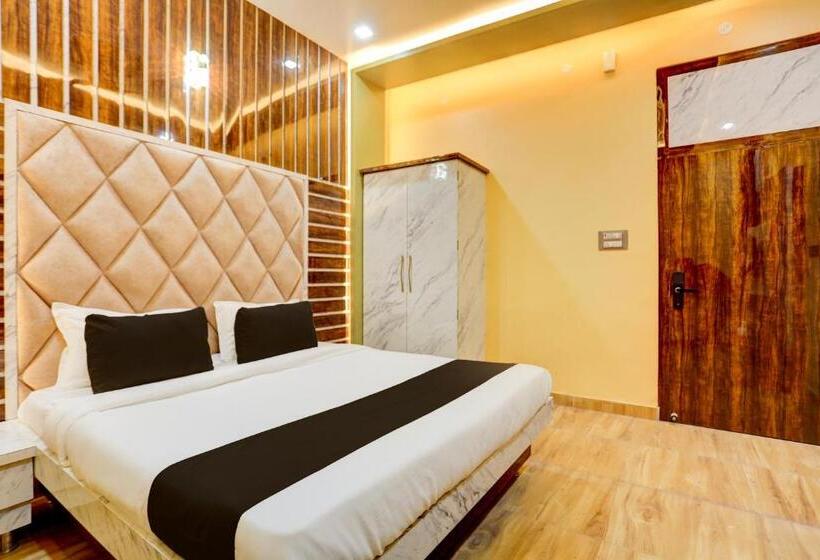 חדר קלאסי לשלושה, Oyo Hotel Ashok Vihar