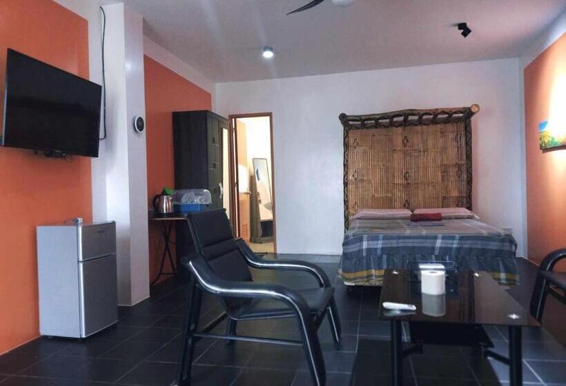 家庭间, Blue Pagoda Rooms