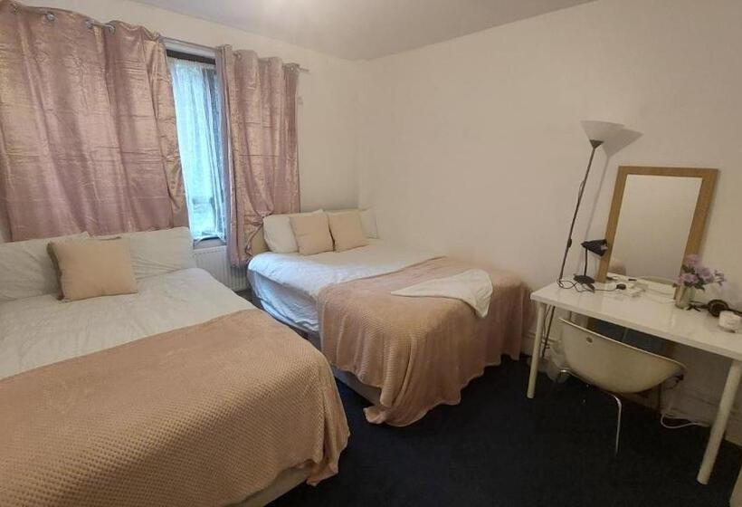 Quarto quádruplo Económico Casa de banho partilhada, Sandfield Private Rooms In King S Cross St Pancras