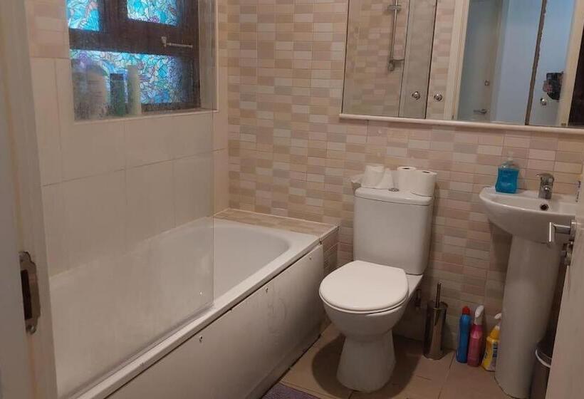 带共用浴室的标准房间, Sandfield Private Rooms In King S Cross St Pancras