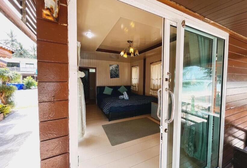 غرفة قياسية سرير كينج, Wangsarai Resort