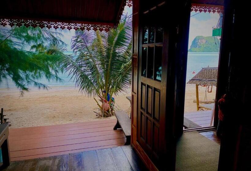 غرفة قياسية سرير كينج, Wangsarai Resort