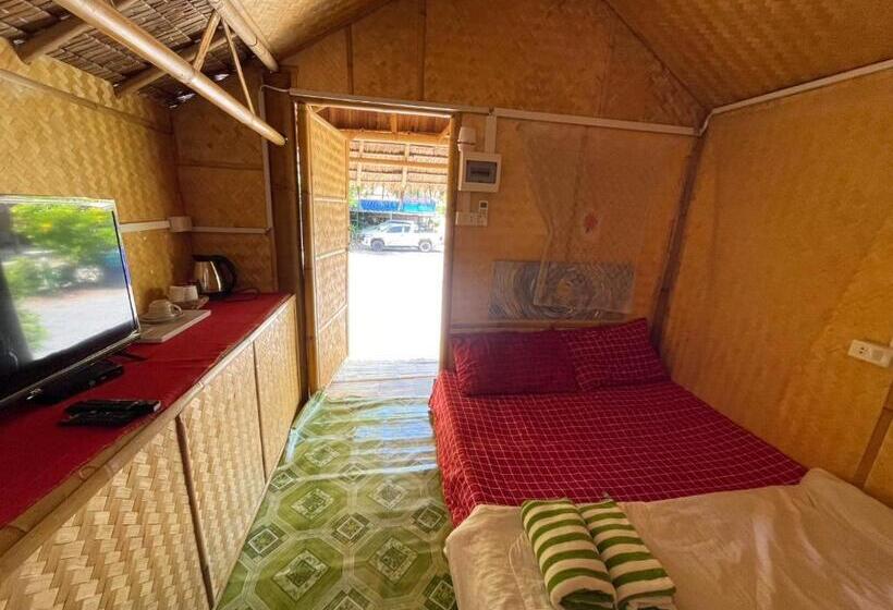 غرفة قياسية, Wangsarai Resort