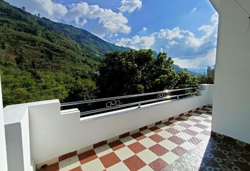 标准间带露台, Mithila House Homestay