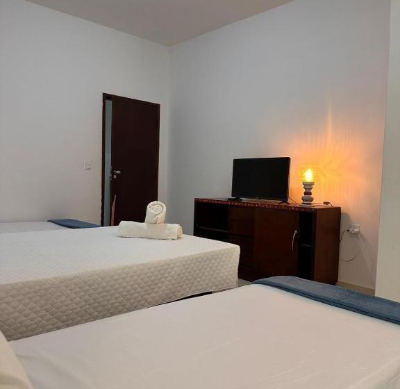 اتاق استاندارد چهار تخته, Pousada Hórus